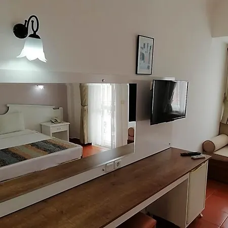 Karbel 3*