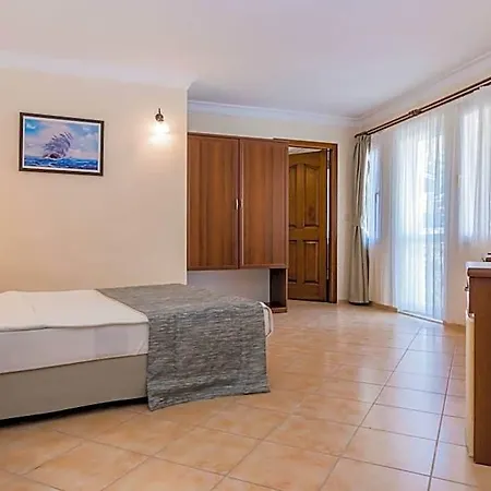 Hotel Karbel 3*